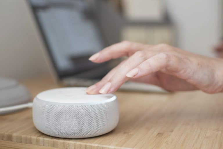 Alexa blinkt gelb – Was bedeutet das?