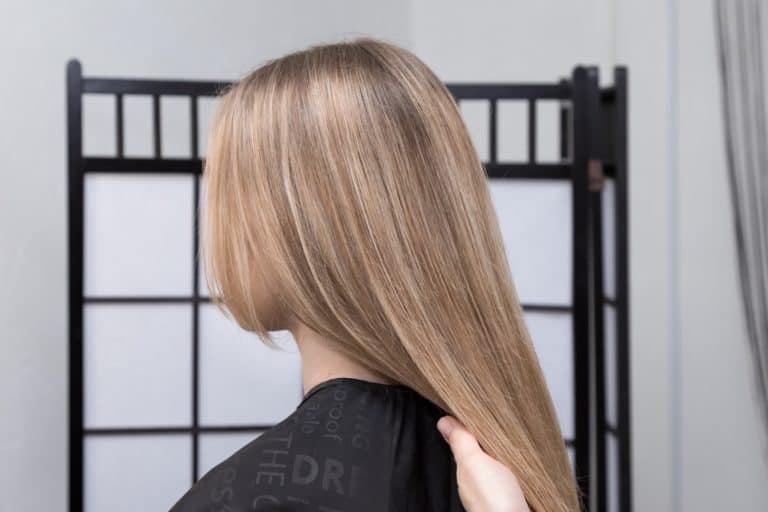 Haare glätten ohne Glätteisen