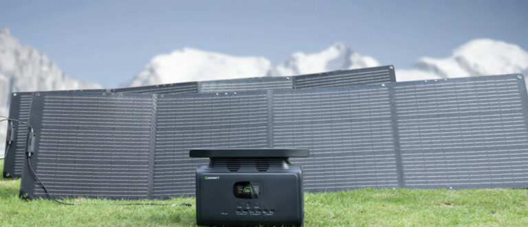 Powerstation mit Solarpanel