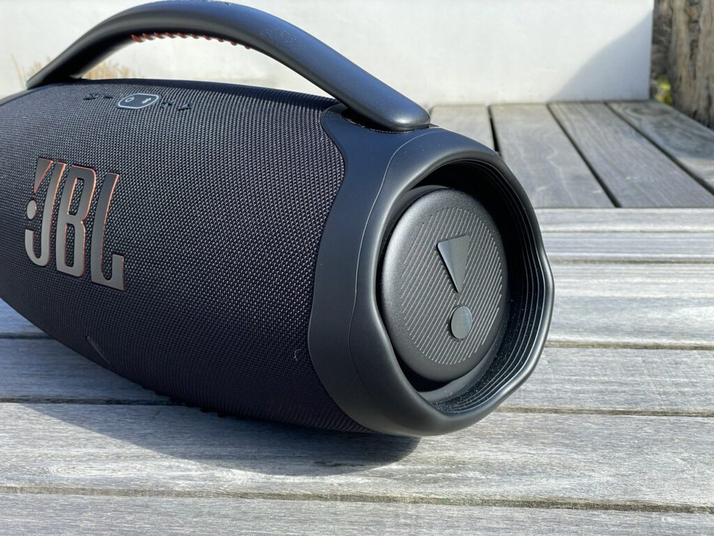 JBL Boombox 3 from the side