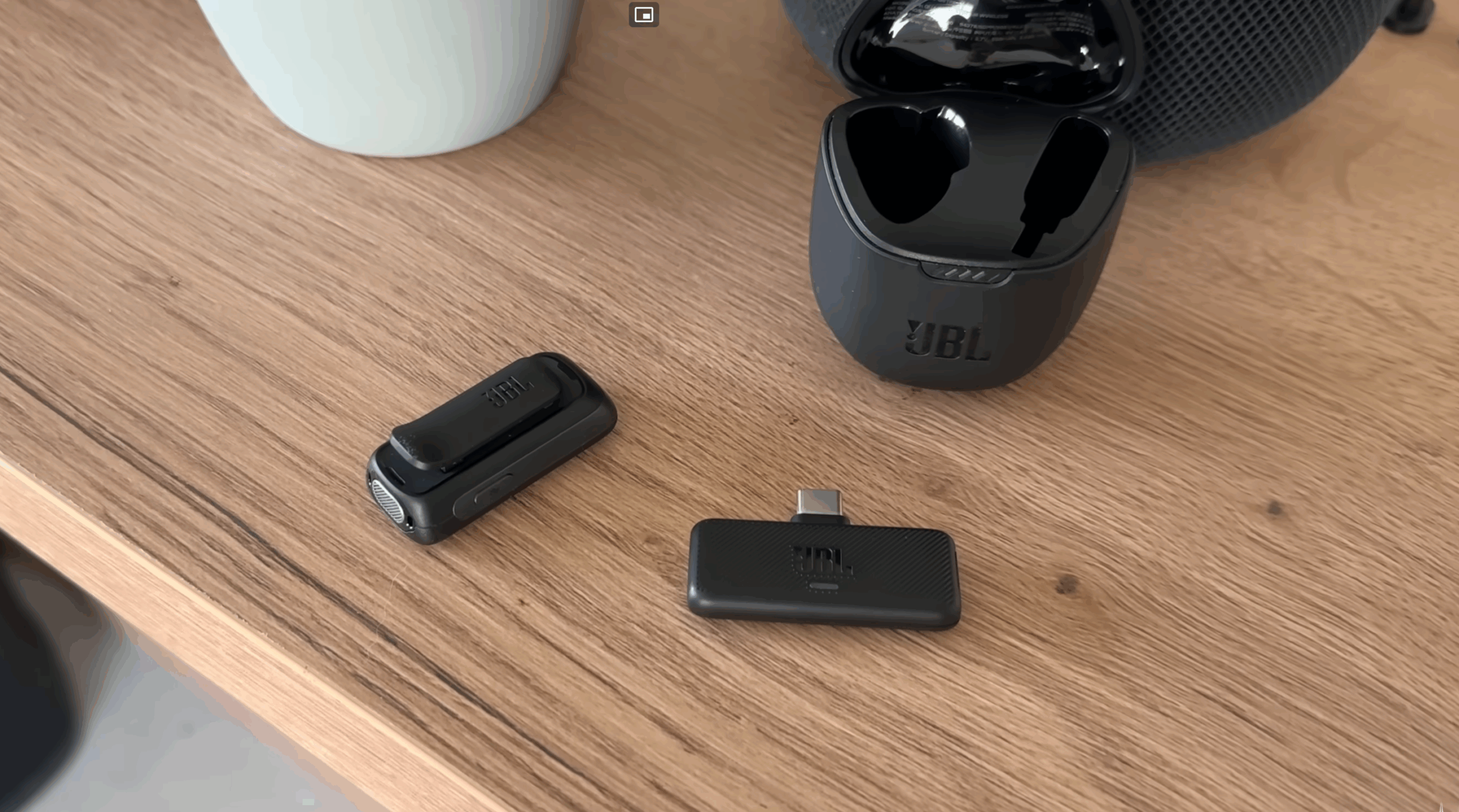 JBL Quantum Stream Wireless
