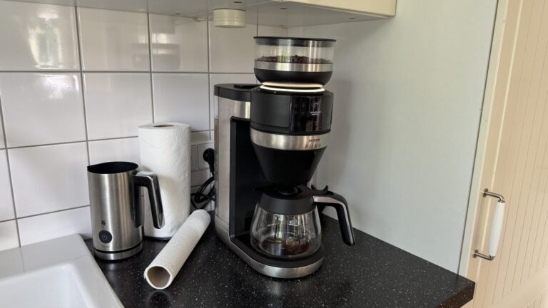 Severin Filka im Test: Der Filterkaffee-Vollautomat, der bewusst keinen Espresso kocht